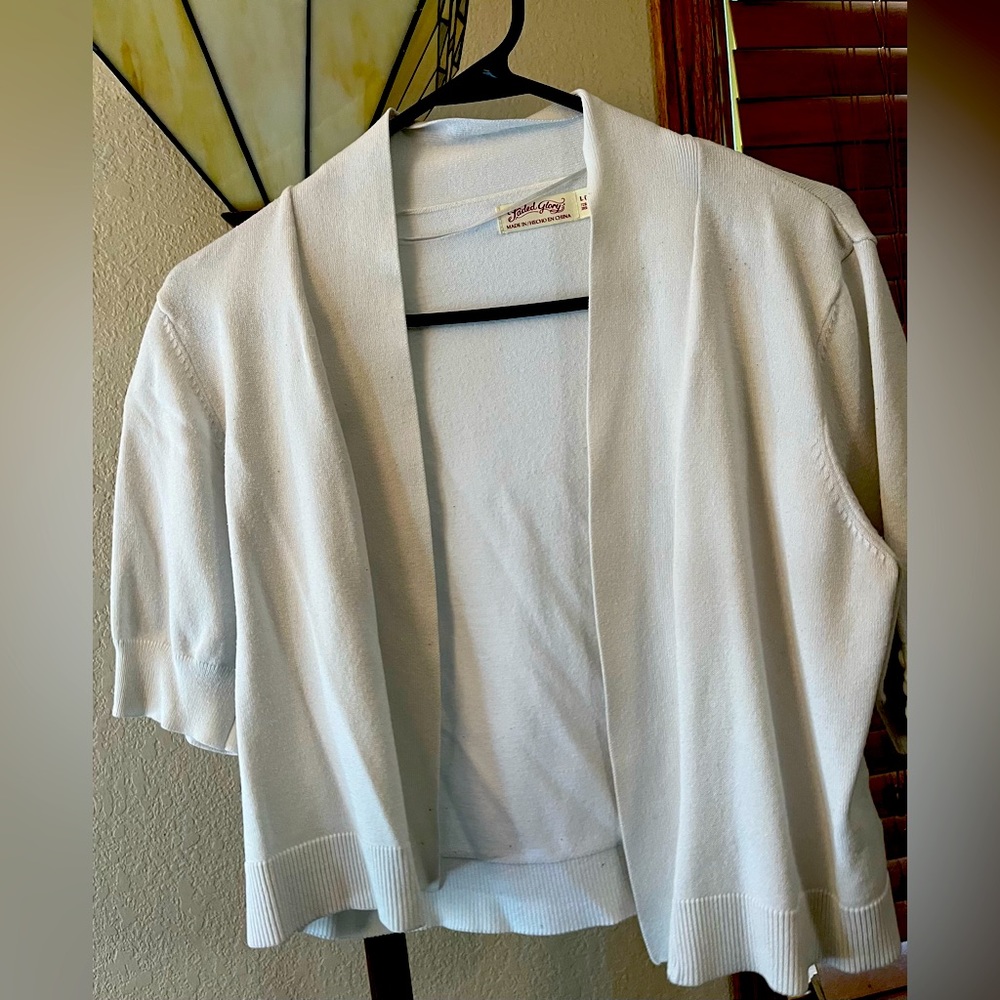 White faded glory size large sweater
